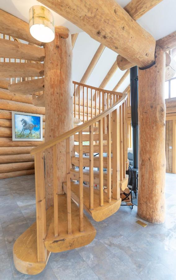 Wild Nurture Eco Luxury Offgrid Log Cabin 威廉堡 外观 照片