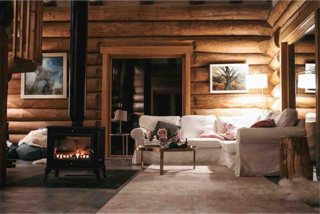 Wild Nurture Eco Luxury Offgrid Log Cabin 威廉堡 外观 照片