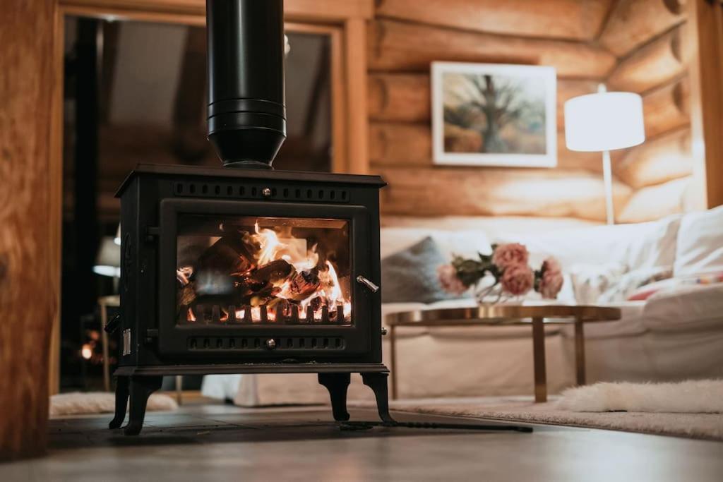 Wild Nurture Eco Luxury Offgrid Log Cabin 威廉堡 外观 照片